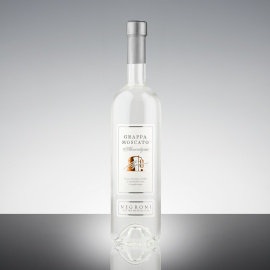 Grappa Monovitigno Moscato