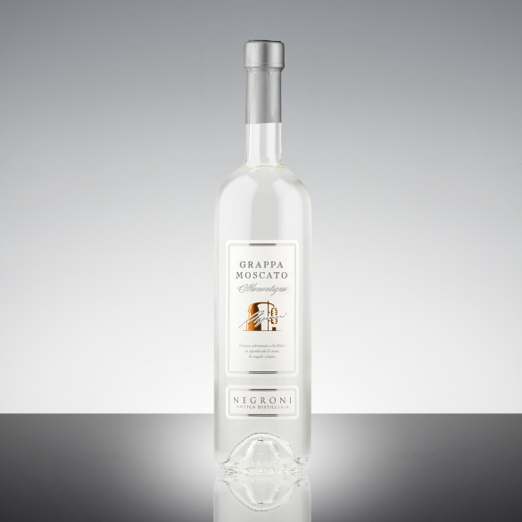 Grappa Monovitigno Moscato